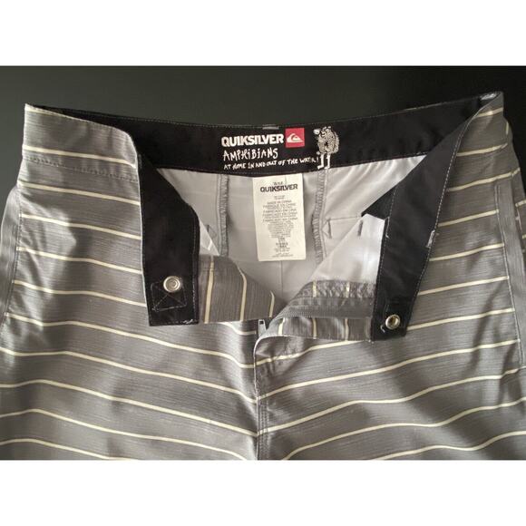 QUIKSILVER Amphibians Grey/White Stripe 21” Boardshorts Mens sz 30 - Picture 5 of 7